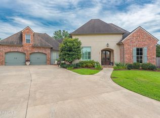 101 Abaco Ln, Lafayette, LA 70508