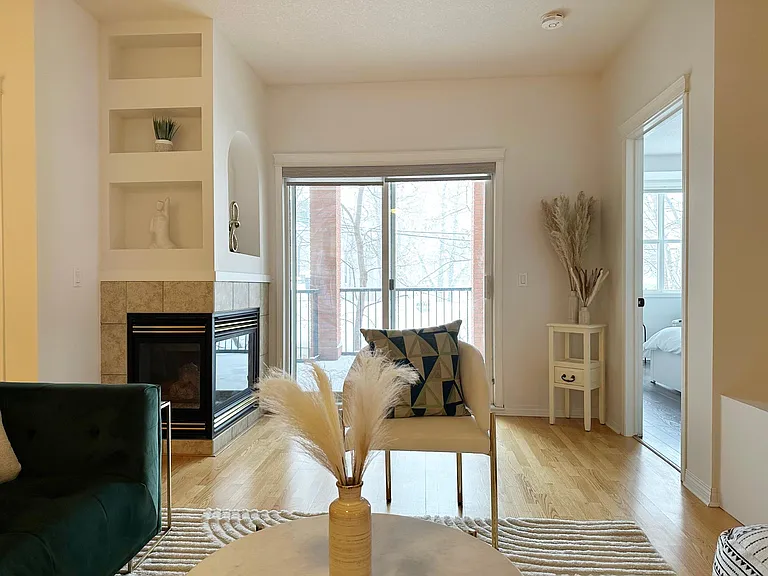 2134 Kensington Rd NW — Photo 4