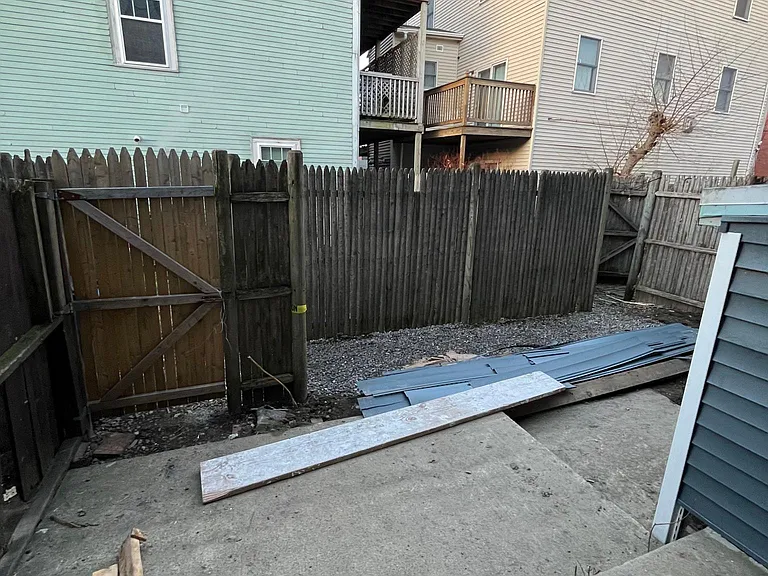 139 W 9th St #1 — Photo 13