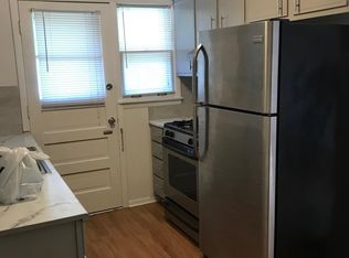 105 Cliff St, Willow Springs, IL 60480