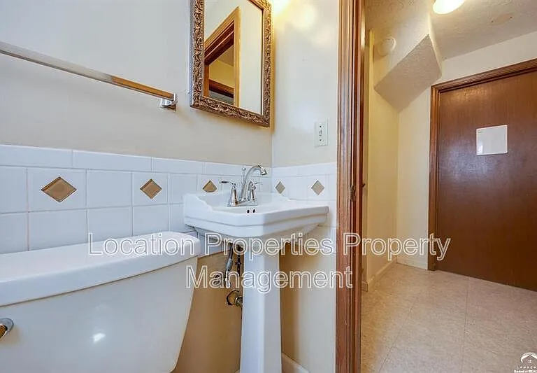 3421 W 10th Pl — Photo 41