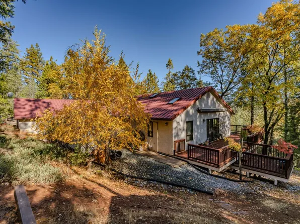 21130 Vista Amorosa Ct, Pine Grove, CA 95665