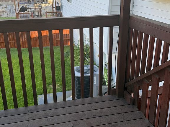 4th image of 3105 Jennings Way