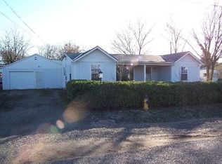 748 Gilman Rd, Medford, OR 97504