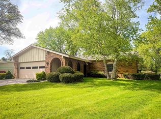 1511 Brookwood Dr, Elkhart, IN 46514