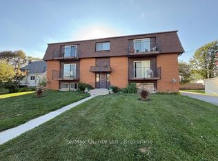 49 Oxford Rd #3, Quinte West, ON K0K2C0