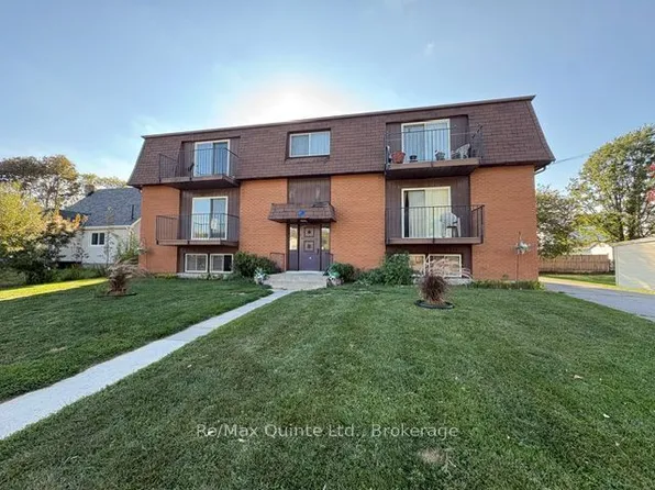 49 Oxford Rd #3, Quinte West, ON K0K 2C0