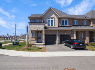 1 Mockingbird Ln, Hamilton, ON L8E 0K7