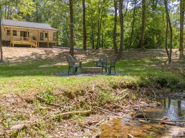 162 Fox Ridge Rd, Franklin, NC 28734