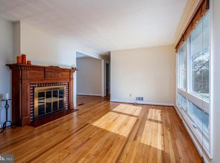 7903 Penn Pl, Alexandria, VA 22308