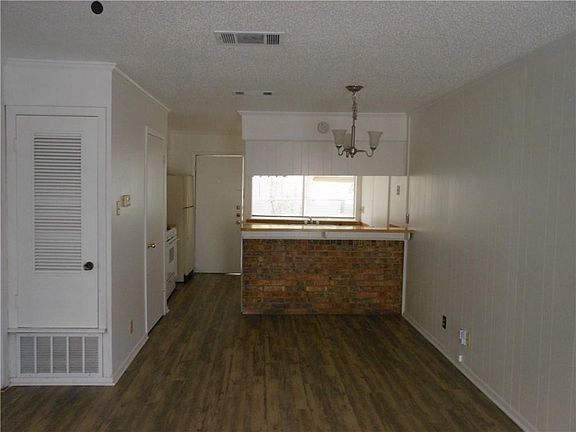 3rd image of 4705 Sagebrush Trl #A