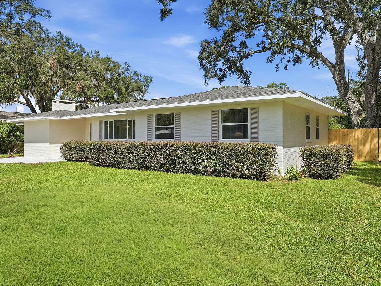 3 bed, 1593 sqft, $1,950 — Photo 3