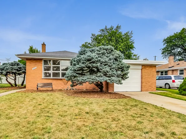 9230 Odell Ave, Morton Grove, IL 60053