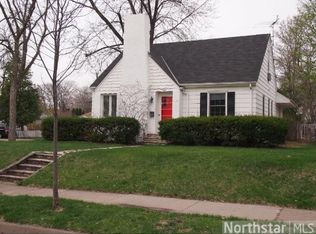 302 10th Ave N, Hopkins, MN 55343