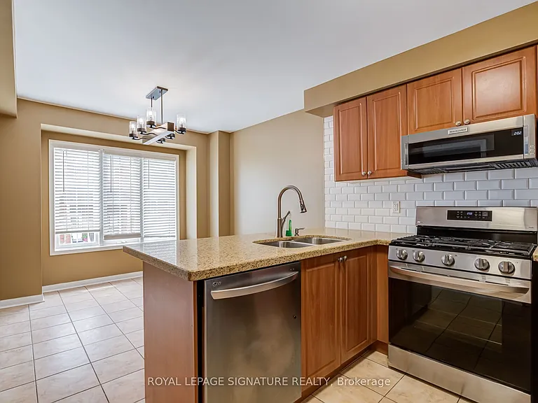 250 Richvale Dr S #3 — Photo 15