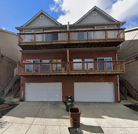 3 bed, 2.5 bath, 1800 sqft, $1,795 — Photo 2