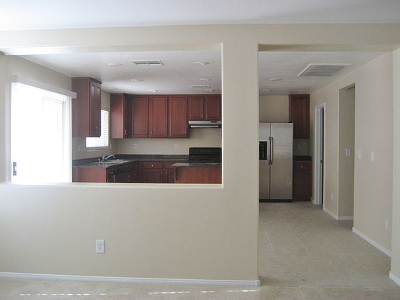 3rd image of 183 Capriati Ave