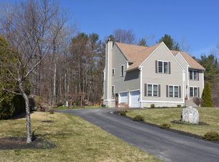 139 Macintosh Ln, Fitchburg, MA 01420