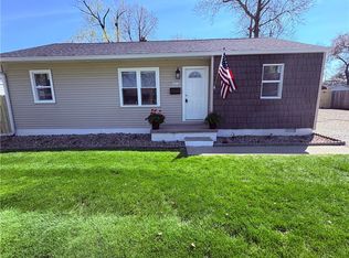 3315 E Wallace St, Decatur, IL 62526