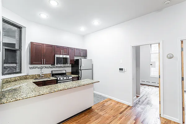 Rented by Cooper & Cooper Real Estate | media 11