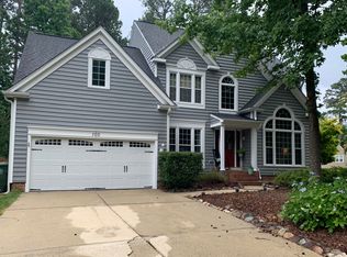 100 Dovershire Ct, Cary, NC 27513