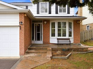 140 Placentia Blvd, Toronto, ON M1S4H1