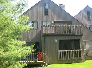 9 Rockhagen Rd, Thornwood, NY 10594