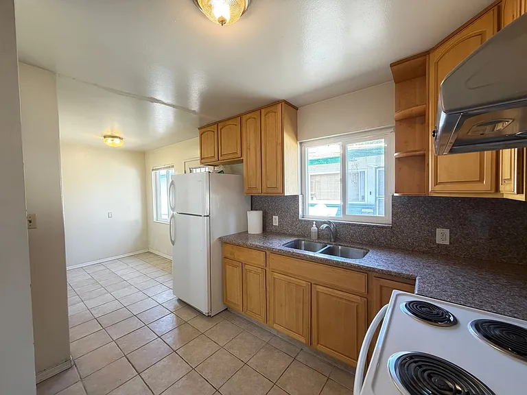 332 Pacific Ave — Photo 11