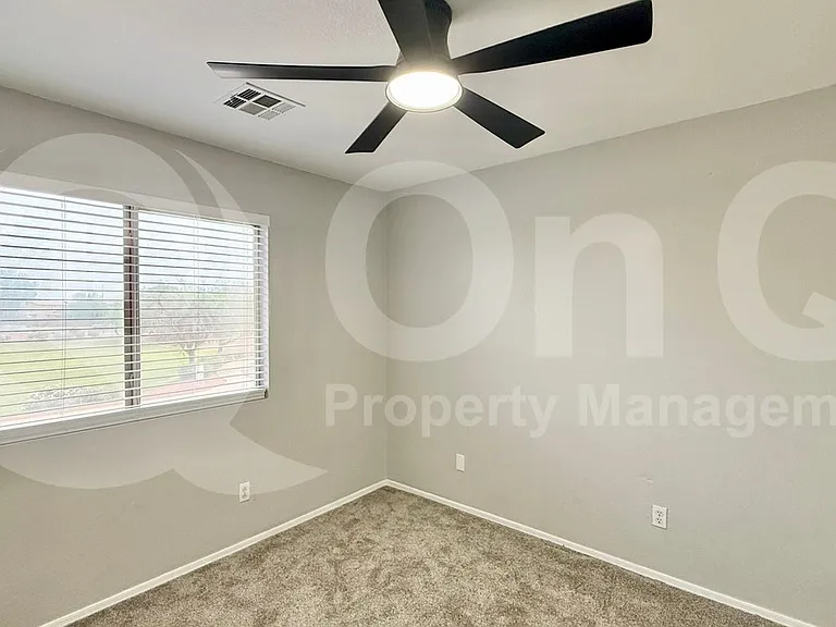 3610 N 106th Ave — Photo 12