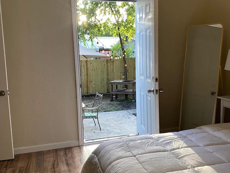 1023 Sacramento — Photo 12