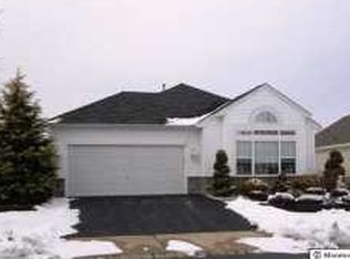 17 Lorenzo Rd, Manchester, NJ 08759