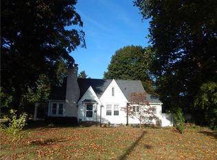 2061 W Market St, Akron, OH 44313