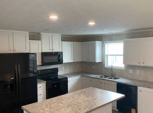 128 W 8th St, Coal Valley, IL 61240