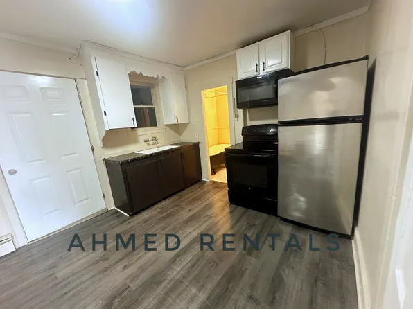 128 Alfred St #4, Biddeford, ME 04005