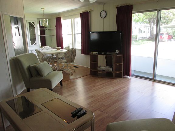 Open dining/livingroom