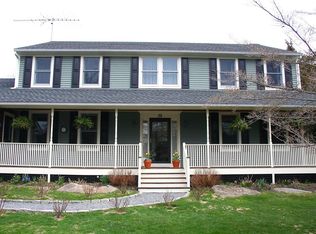 28 Top O The Mark Dr, Jamestown, RI 02835