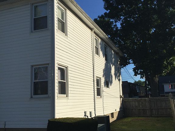2nd image of 312 Tysens Ln