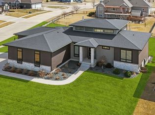 4207 Jakob Cir, Cedar Falls, IA 50613