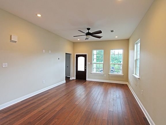 4th image of 4308 Van Ave