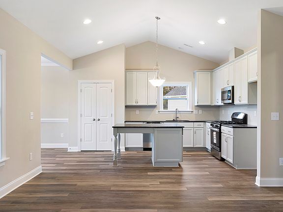 Images of the home are for illustrative purposes only and should never be relied upon