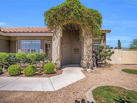 2nd image of 6420 Blacklion Ct