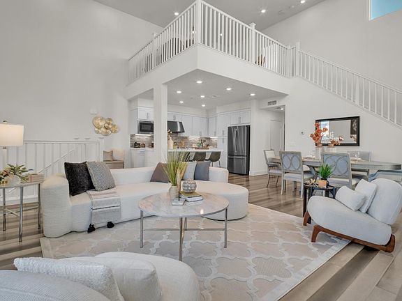 5th image of 44849 Insight St #1001