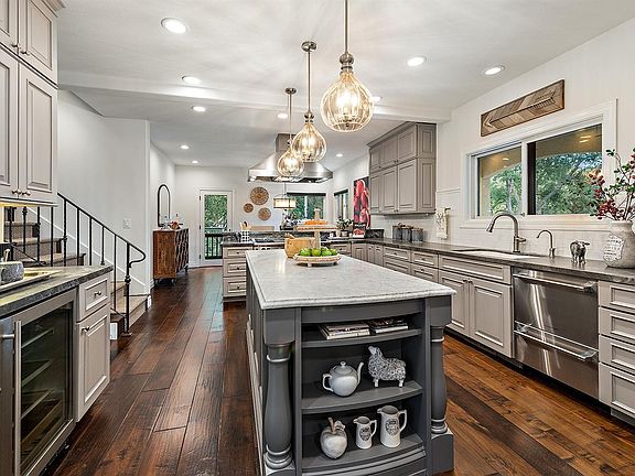 4th image of 604 Coghlan Road