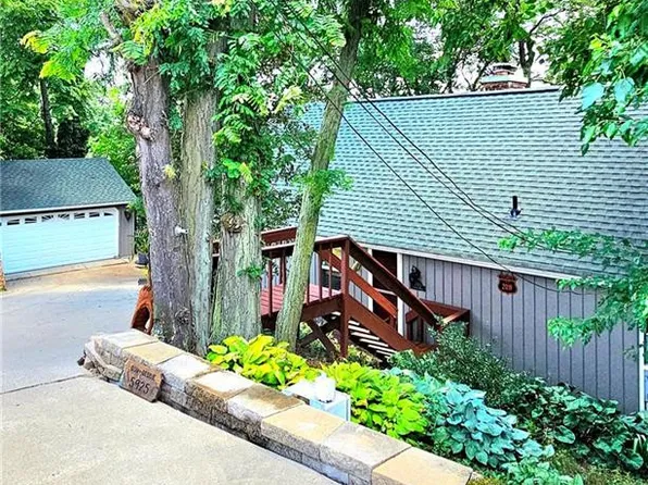 5925 River Rd, Waterville, OH 43566