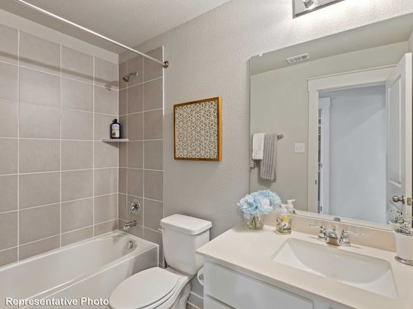 110 John Laurens Dr, Venus, TX 76084