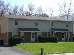 121 Park Charles Blvd N, Saint Peters, MO 63376