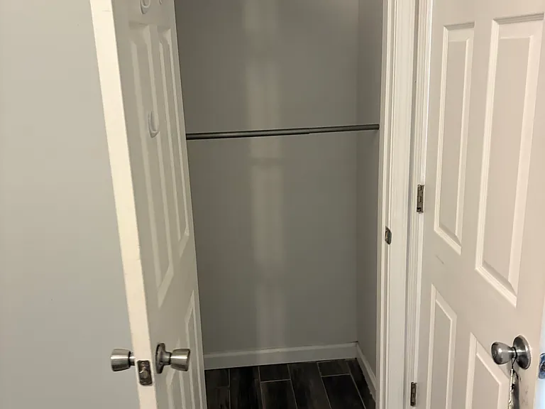 745 Glenn Carrie Rd — Photo 3