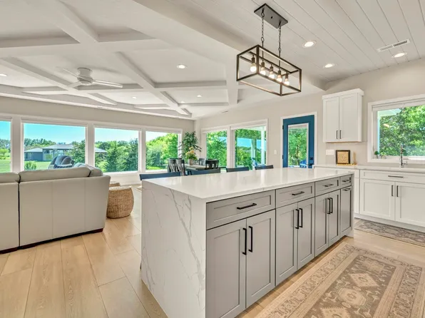 3309 Prairie Meadow Dr #A, Milford, IA 51351