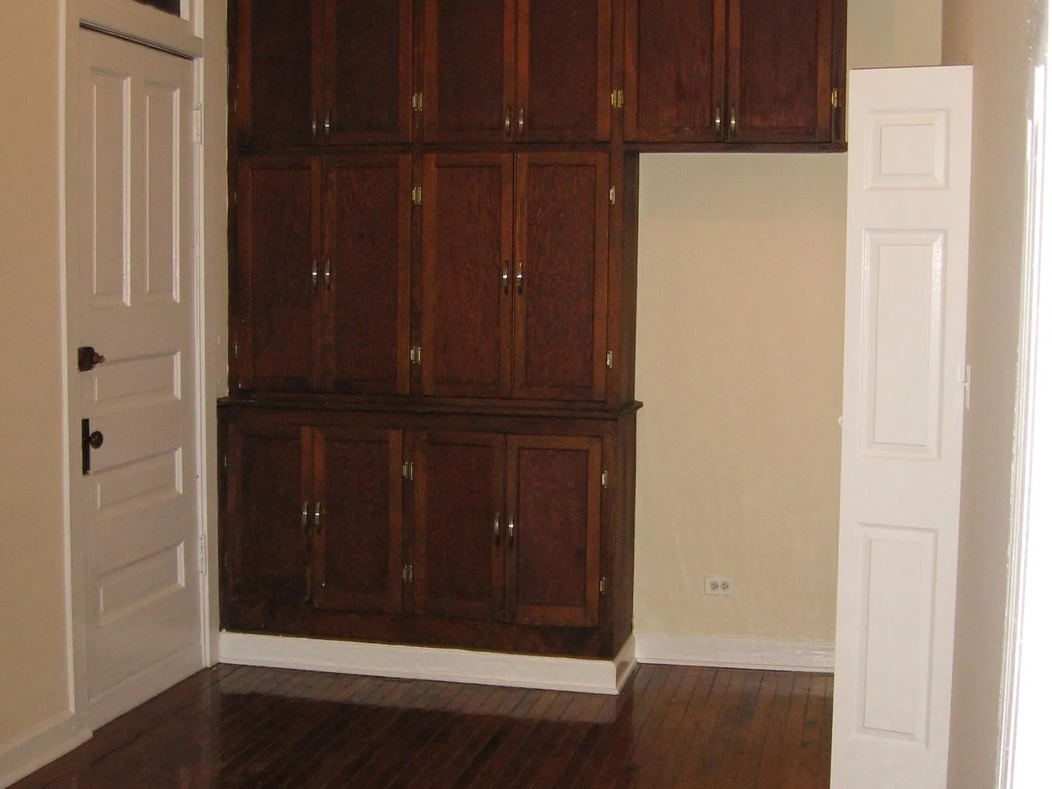 2 bed, $1,800 — Photo 3