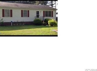 24 Old Memorial Dr, Sandston, VA 23150